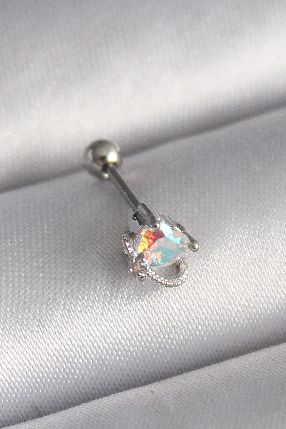 Aurelia Zirkon Taşlı Kalp Model Tragus Kadın Piercing - Gümüş Rengi | 316L Paslanmaz Çelik