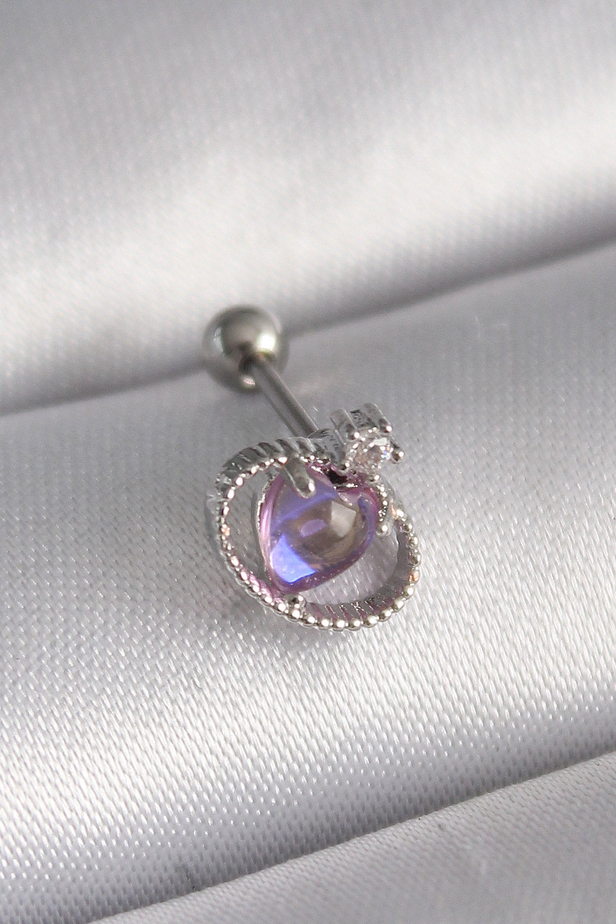 Aurelia Mor Mineli Kalp Zirkon Taş Detaylı Tragus Kadın Piercing - Gümüş Rengi | 316L Paslanmaz Çelik