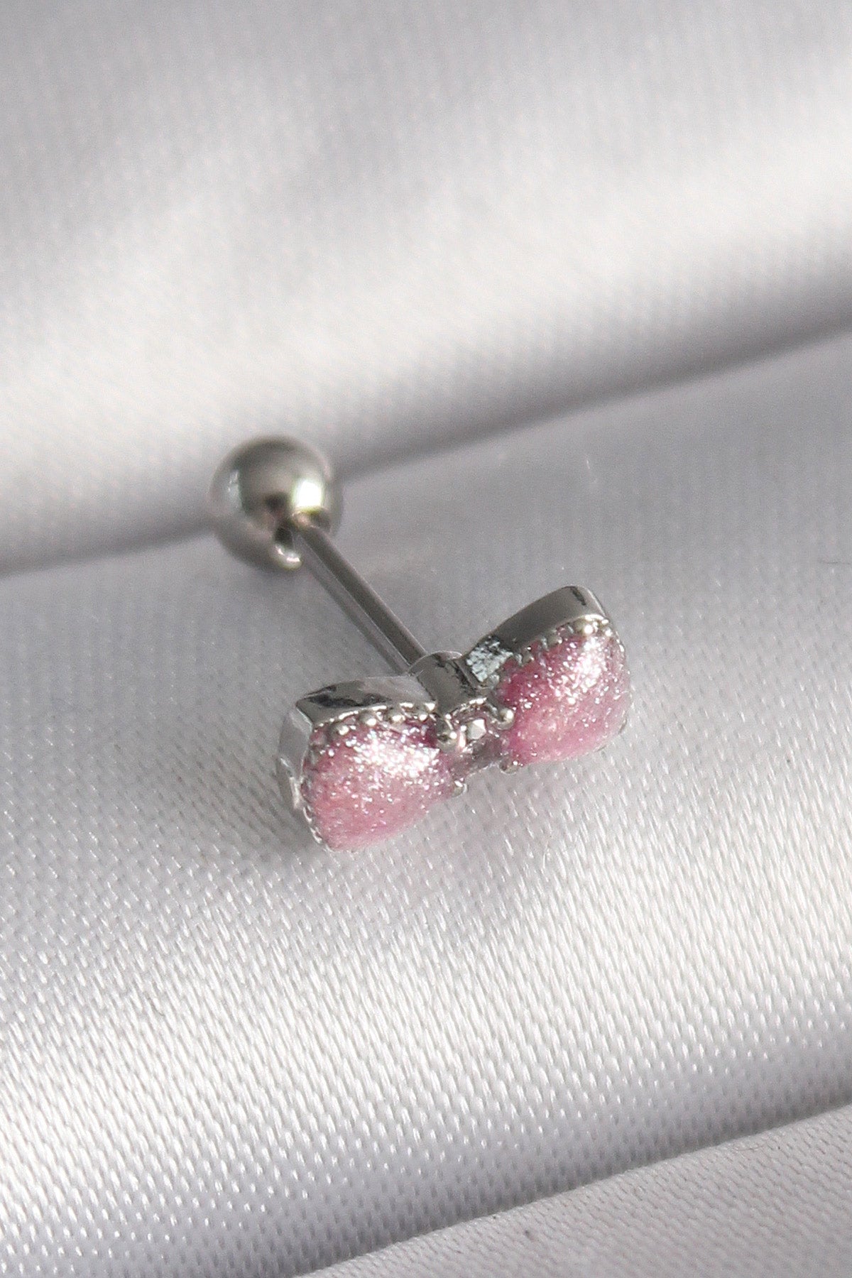 Aurelia Pembe Küre Detaylı Zirkon Taş Tragus Kadın Piercing - Gümüş Rengi | 316L Paslanmaz Çelik