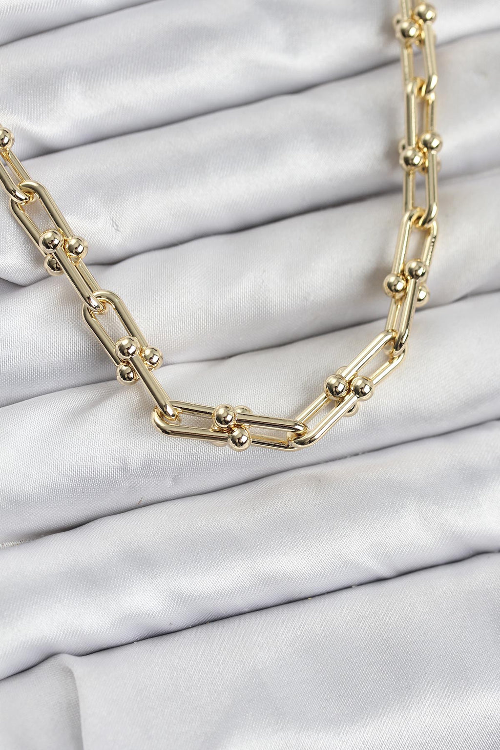 Pirinç Gold Renk Model Kadın Kolye