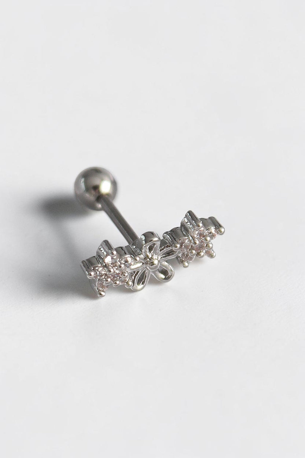 VORA HOUSE gümüş rengi zirkon taşlı çiçek figürlü paslanmaz çelik tragus piercing