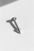VORA HOUSE gümüş rengi çivi uçlu 316L paslanmaz çelik piercing, 8mm bar uzunluğu ve 1.2mm kalınlıkta.