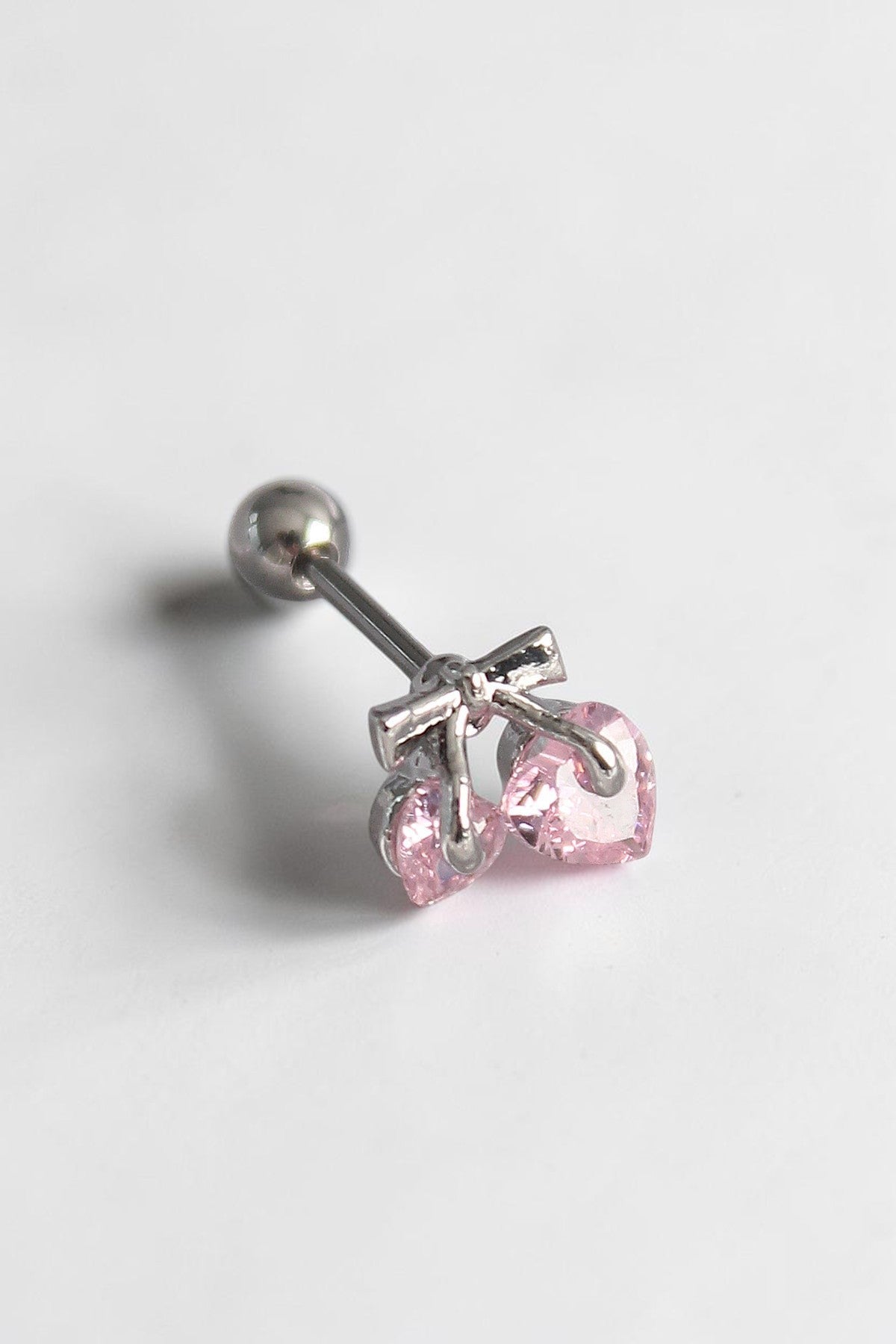 VORA HOUSE gümüş renkli, pembe zirkon taşlı kalp figürlü paslanmaz çelik tragus piercing